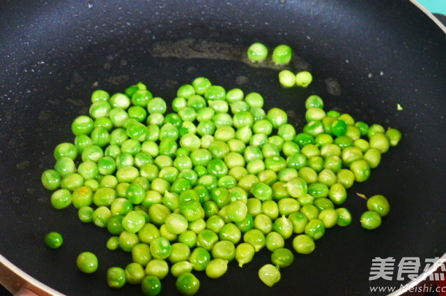 西红柿豌豆炒蛋