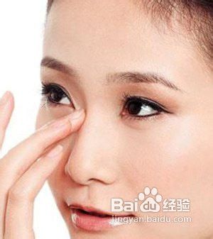 冬天如何去鼻子上的黑头