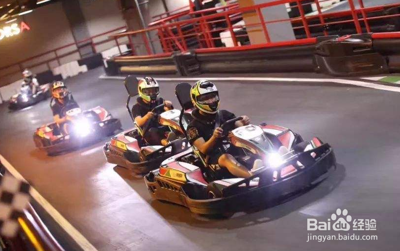 第一次玩卡丁车怎么开