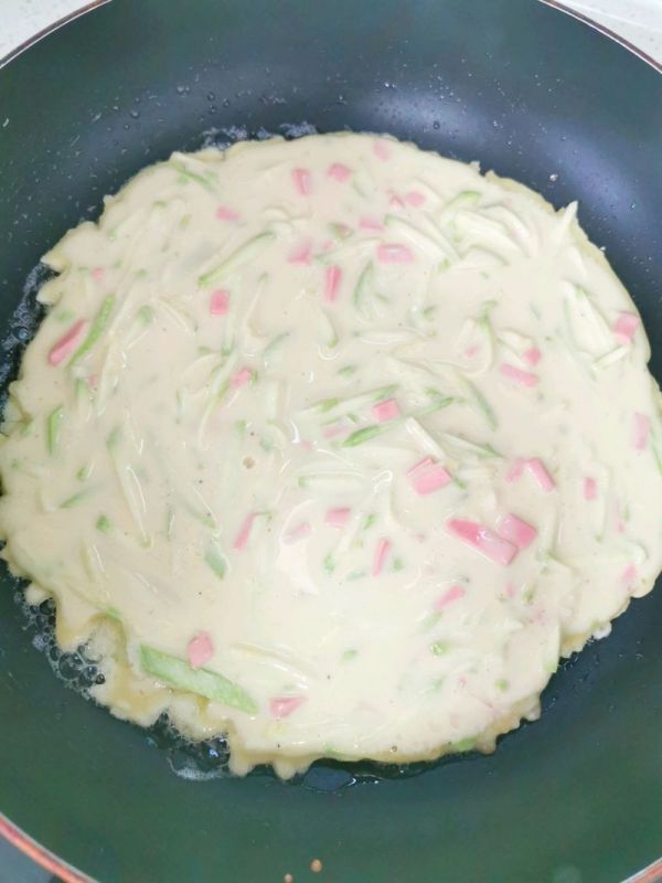 西葫芦火腿蛋饼