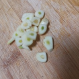 如何制作蘑菇炒韭菜