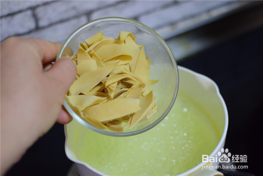 带你做黄瓜炒豆皮