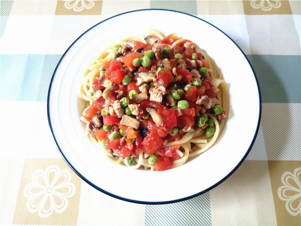 番茄豌豆肉酱意面