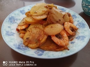 最简单好吃香辣的土豆片