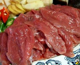 鸭骨架汤熬白菜 -