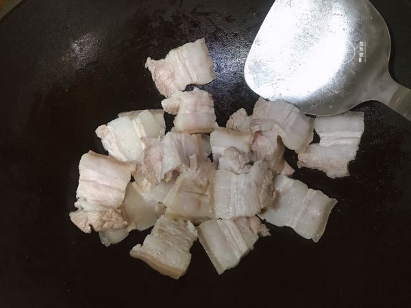 杏鲍菇炒五花肉