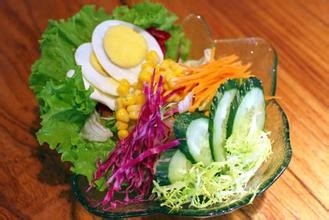 夏季美味蔬菜沙拉