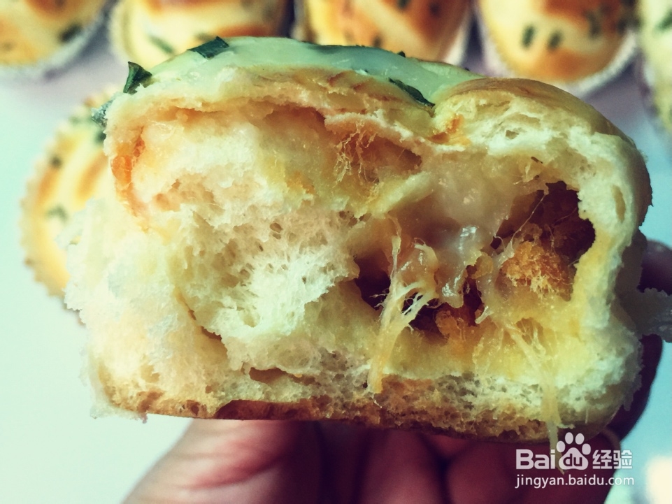 不能拒绝的肉松沙拉面包