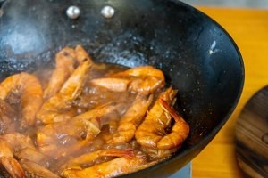 可乐鲜虾的制作