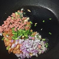 如何烹饪辣白菜炒饭