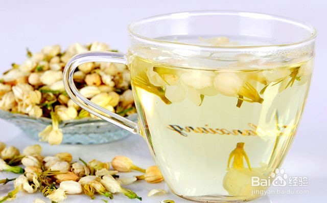 常饮桂花茶和茉莉花茶,达到杀菌消炎,去除口臭