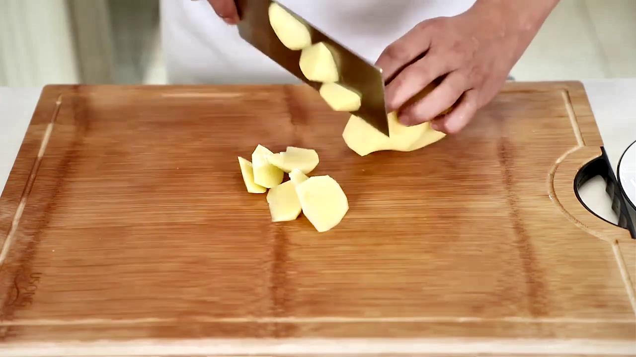 土豆炖豆角怎么做