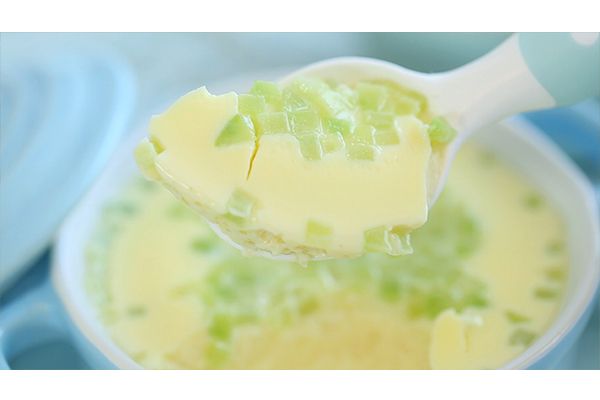 黄瓜蒸蛋和黄瓜蛋汤