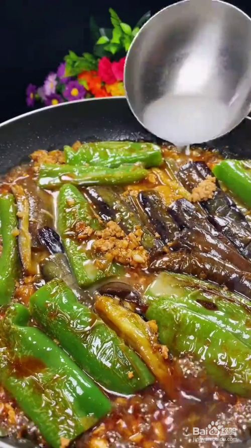 如何制作好吃的尖椒肉末茄子?