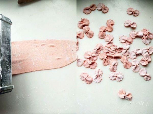 鸡汤三色蝴蝶面