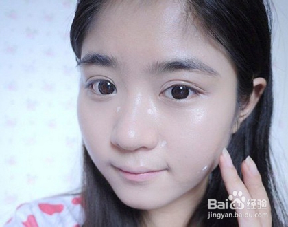 5分钟大地色烟熏妆步骤