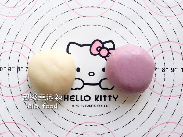 奶黄馅冰皮月饼