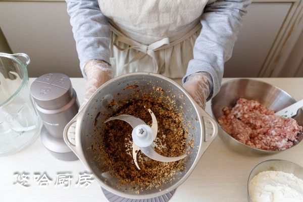 香菇油菜肉包子