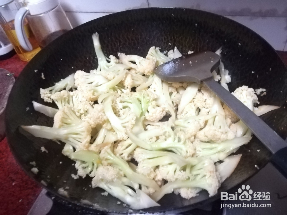 干煸腊肉菜花