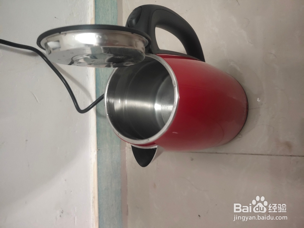 新电热水壶第一次使用前怎样清洗