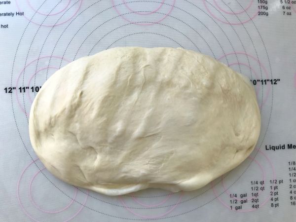 烫种芝麻辫子面包