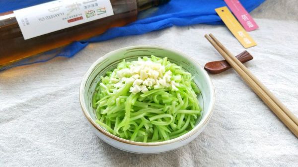 胡麻油清炒芥兰丝