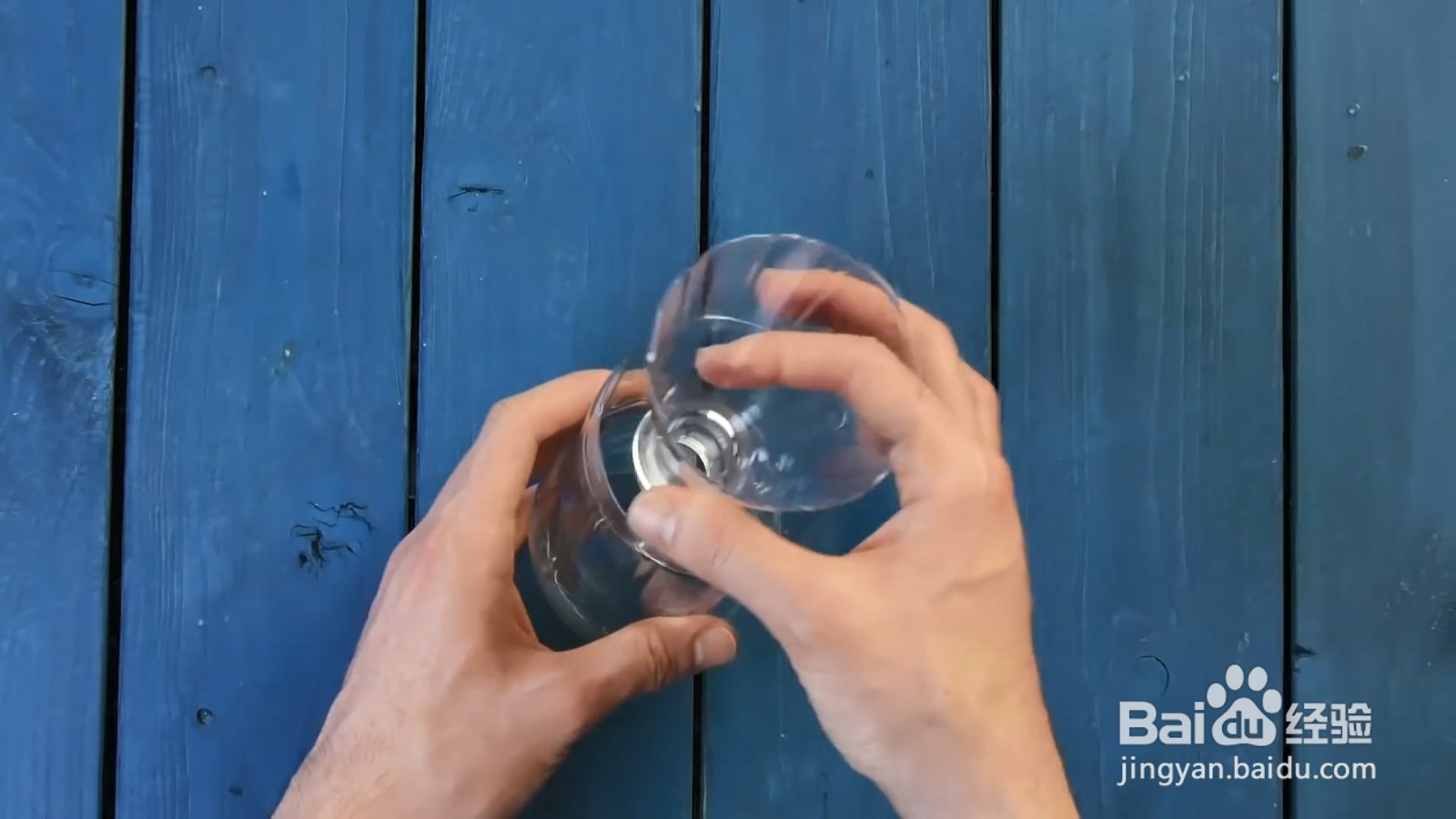 如何制作洗碗刷干燥器？