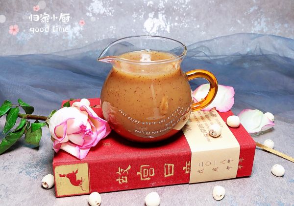 红枣银耳莲子汤