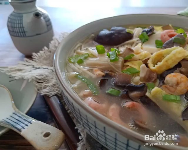 鲜美的鲜味菌菇汤怎么做?