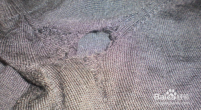 衣服破了个洞怎么办