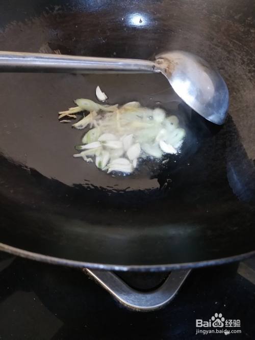怎样做芹菜丁炒鹌鹑蛋？