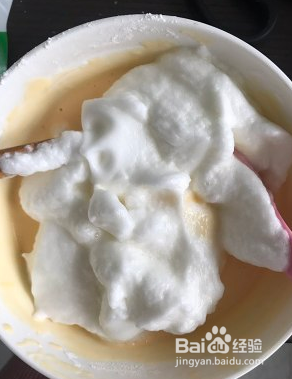 怎样制作好吃到飞起的无油低脂酸奶蛋糕步骤