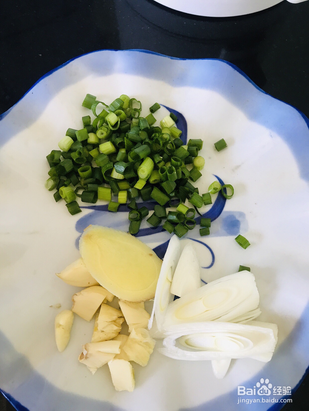 鲜美的番茄肥牛金针菇汤怎么做?