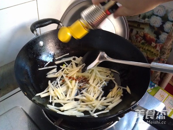 芹菜炒土豆丝