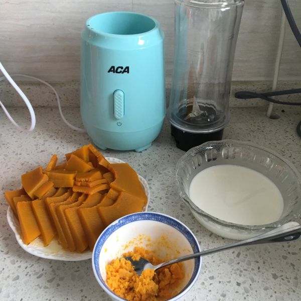 咸蛋黄奶香南瓜浓汤