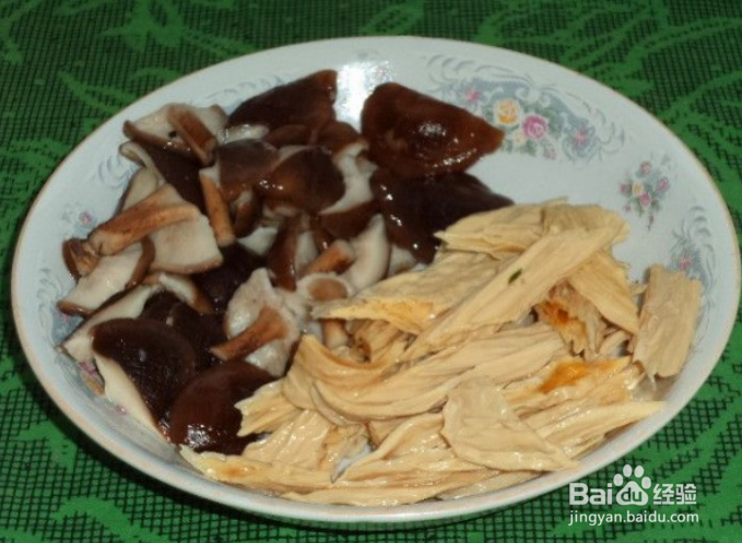 腐竹香菇炒黄瓜的做法