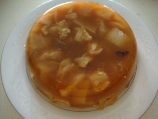 牛筋萝卜冻怎么做