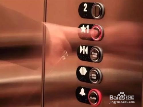 上下电梯时一定要清楚这几件事