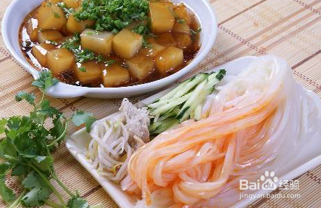 喝酒时千万别吃这些菜，等于玩命！