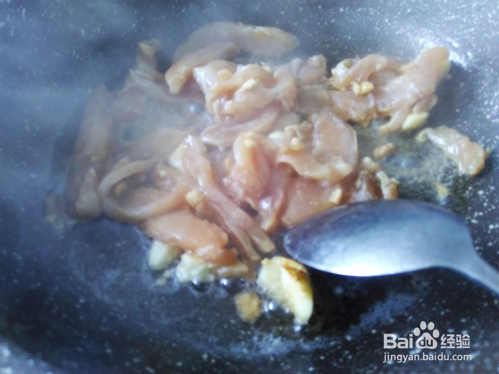 秋葵炒鸡胸肉的家常做法