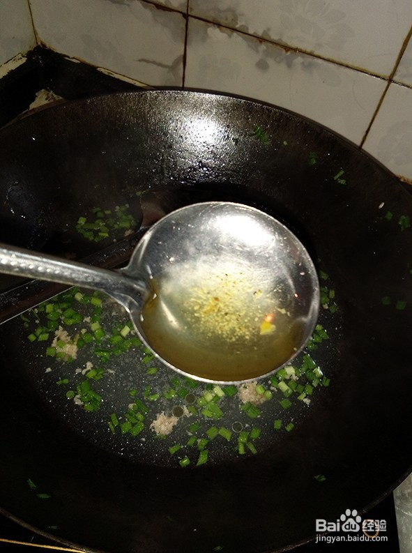 葱韭肉末米线