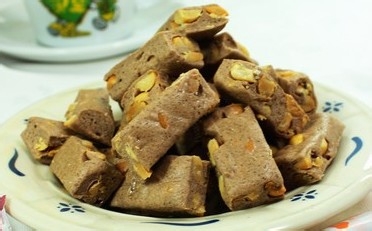 可可花生牛轧糖