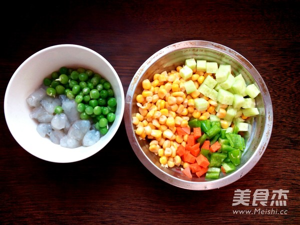 虾丁玉米粒的做法