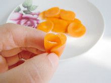 为美食增加几分色彩—巧做胡萝卜花