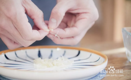 荤素搭配的鲜蔬蒸虾卷怎么做