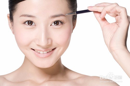 如何通过化妆完善面相?提升运势?