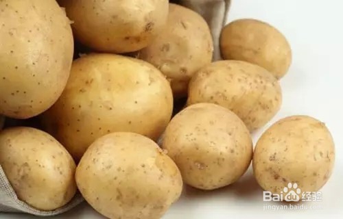 <b>教你几招蔬果储存方法，保证土豆不发芽！</b>