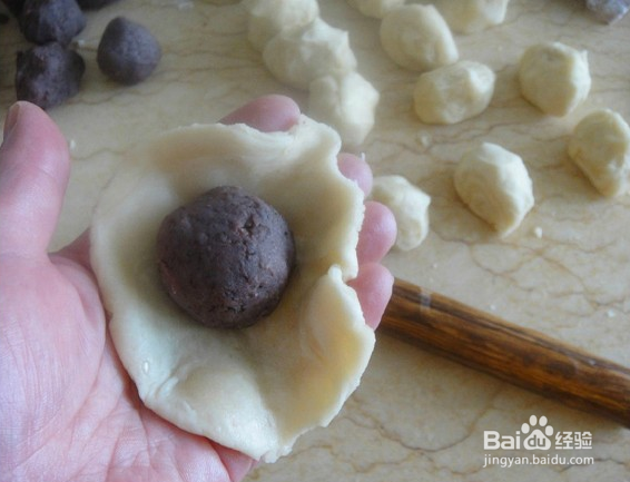 红豆沙蟹壳饼的做法