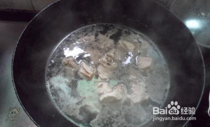 美味竹荪排骨汤