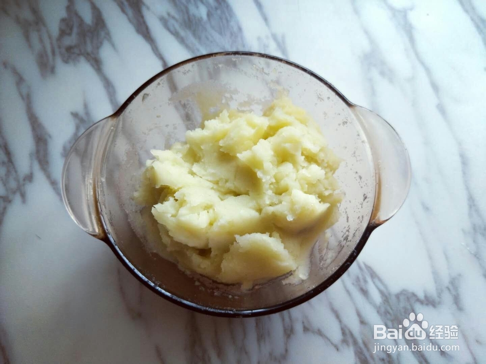 口感咸香的豆泥蛋黄芝麻小饼